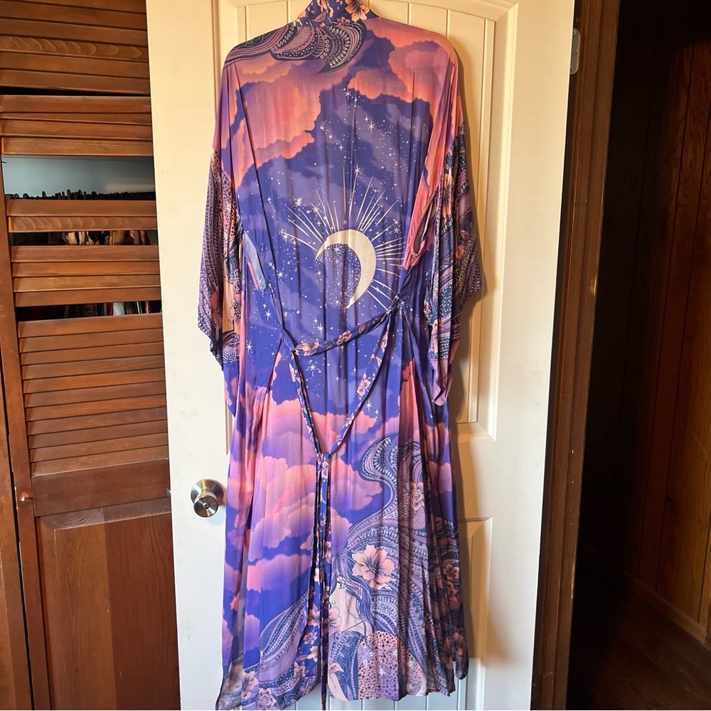 Spell Luna Maxi Robe - Picture 12 of 13